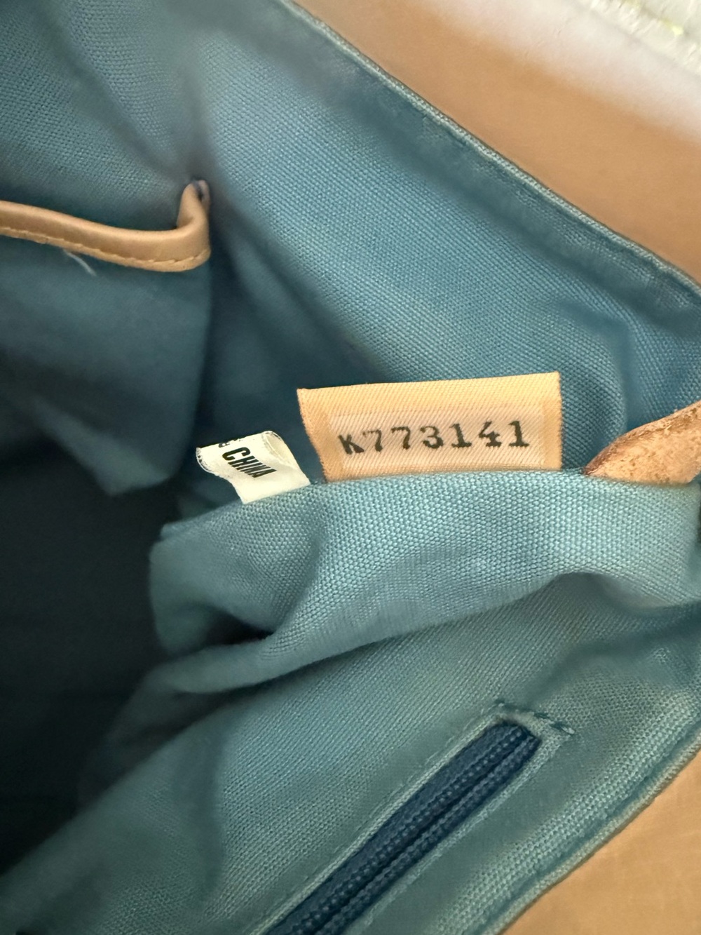 Dooney & Bourke vintage color monogram shoulder bag - Picture 11 of 15